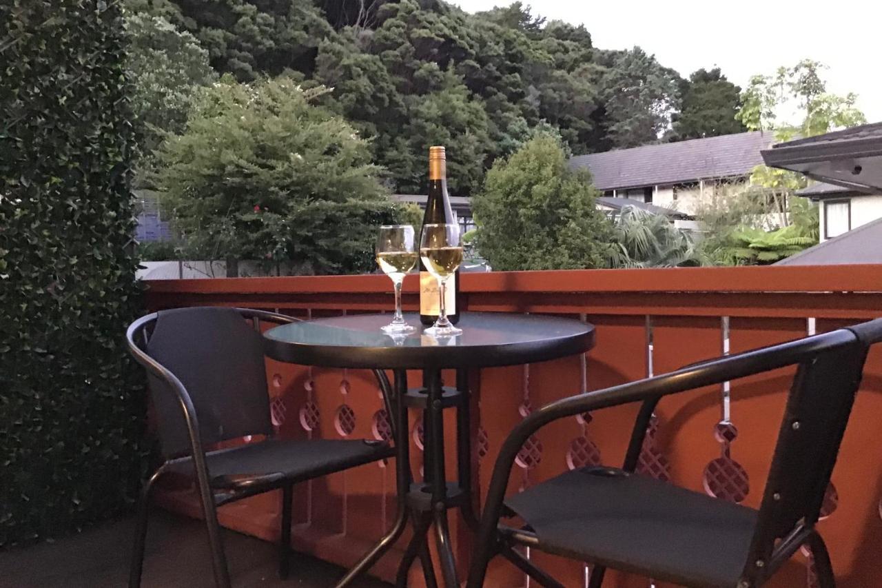 The Swiss Chalet Holiday Apartment 5, Bay Of Islands Paihia Exterior photo